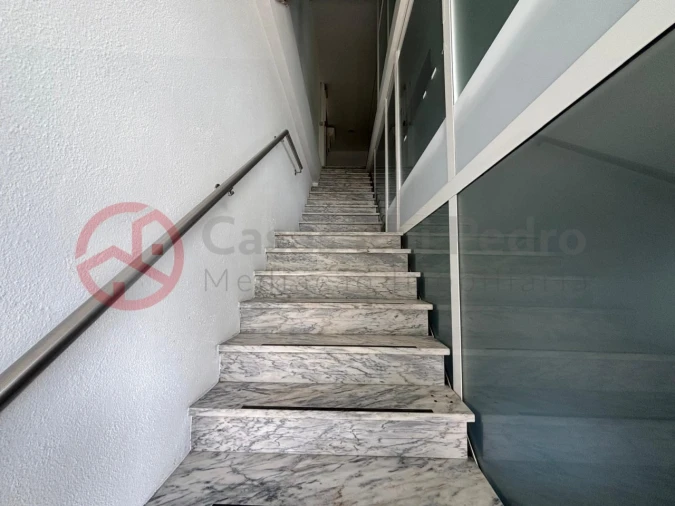 Armazém para Arrendamento em Corroios Foto 17