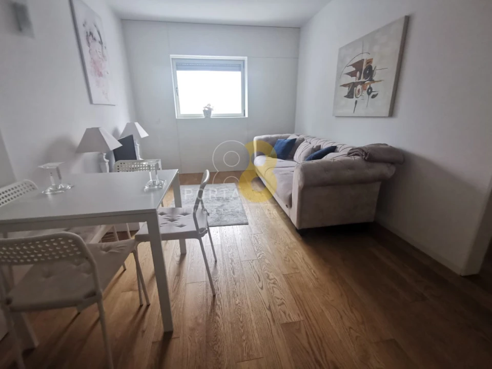 Apartamento T1 para Arrendamento em Aldoar, Foz do Douro e Nevogilde Foto 3