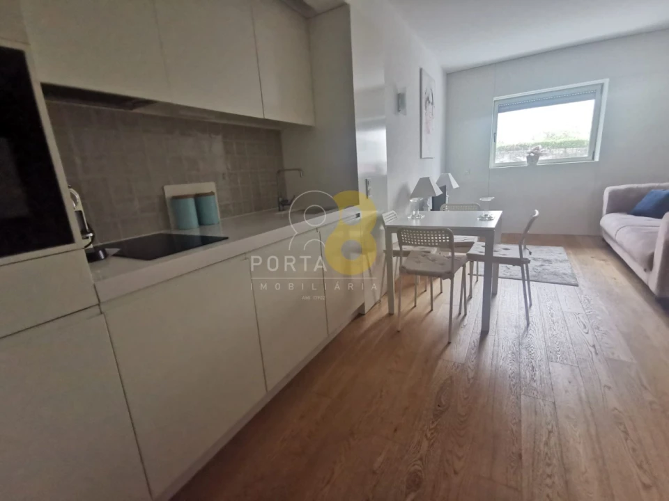 Apartamento T1 para Arrendamento em Aldoar, Foz do Douro e Nevogilde Foto 4