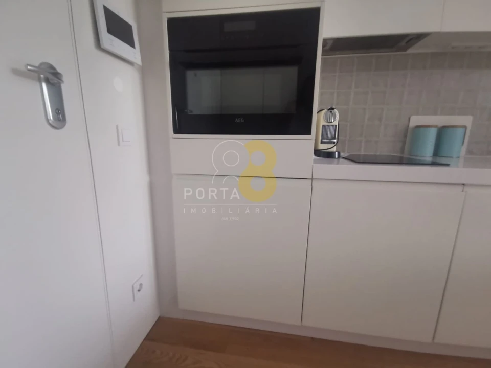Apartamento T1 para Arrendamento em Aldoar, Foz do Douro e Nevogilde Foto 5