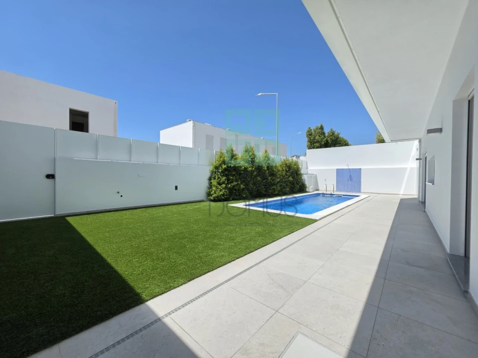Moradia T4 para Venda em Tavira (Santa Maria e Santiago) Foto 30