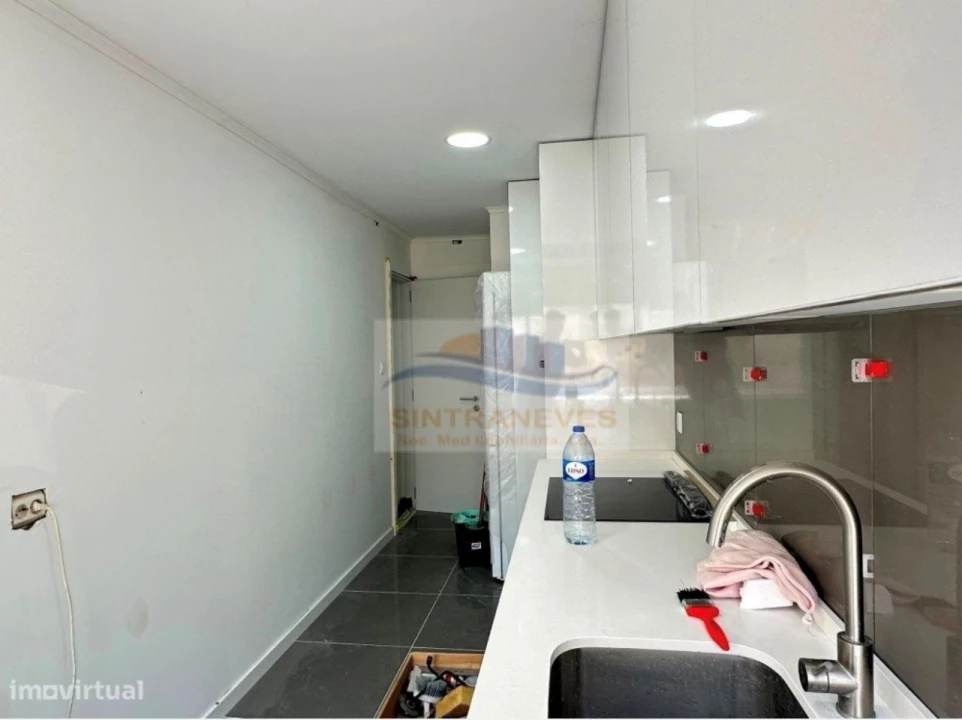 Apartamento T3 para Venda em Águas Livres Foto 4
