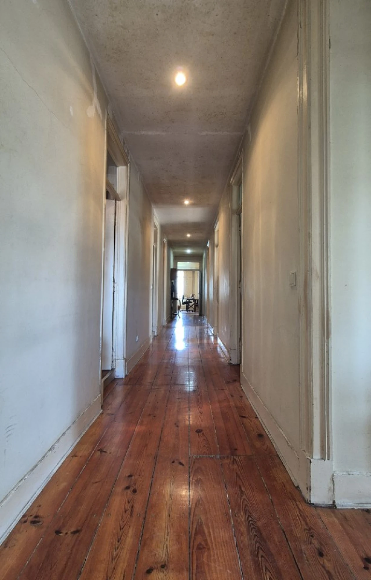 Apartamento T5 para Venda em Avenidas Novas Foto 11