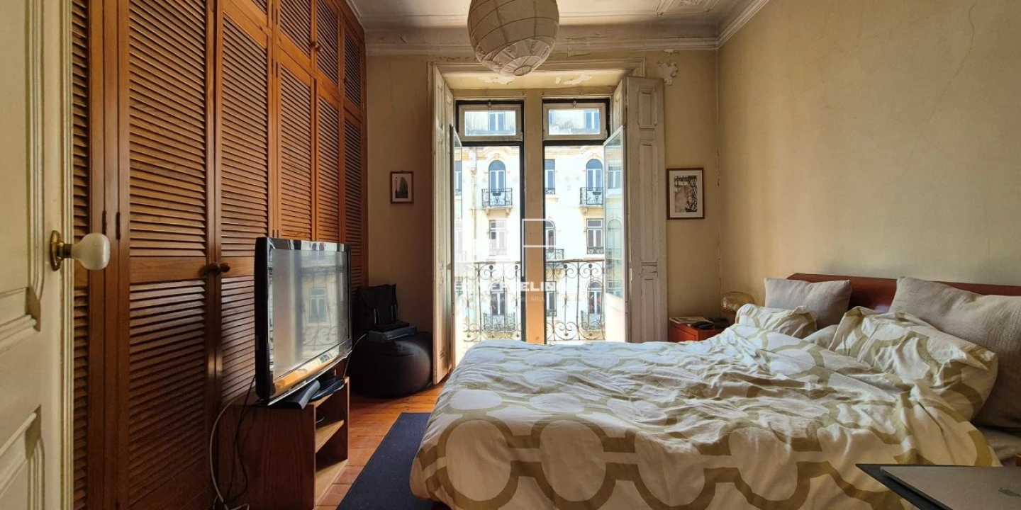 Apartamento T5 para Venda em Avenidas Novas Foto 12