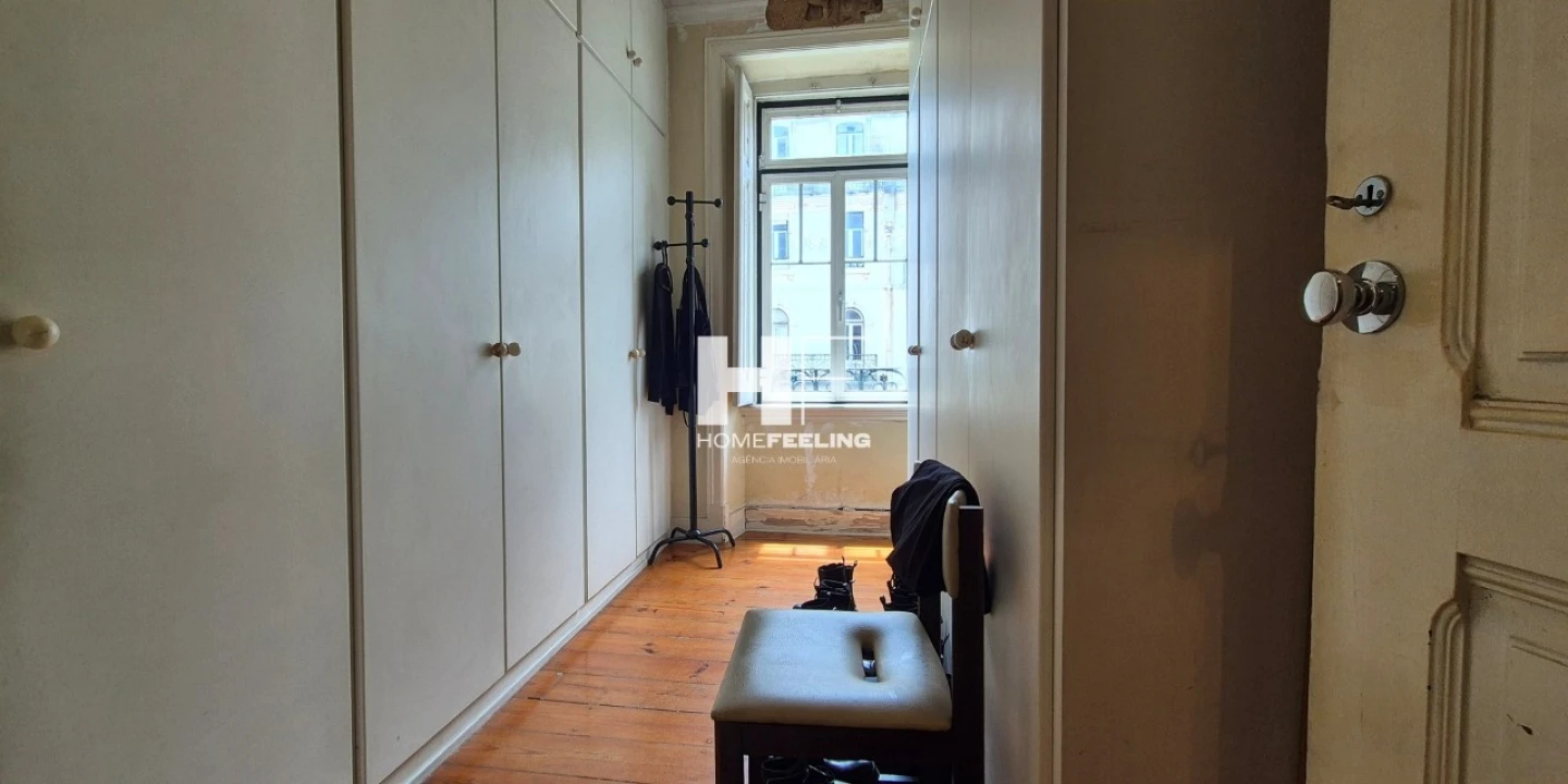 Apartamento T5 para Venda em Avenidas Novas Foto 13