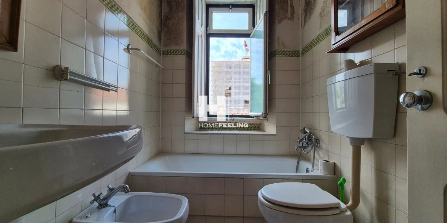 Apartamento T5 para Venda em Avenidas Novas Foto 17