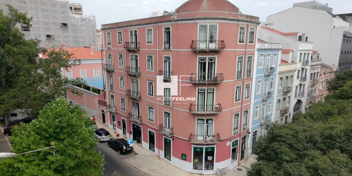 Apartamento T5 para Venda em Avenidas Novas Foto 27