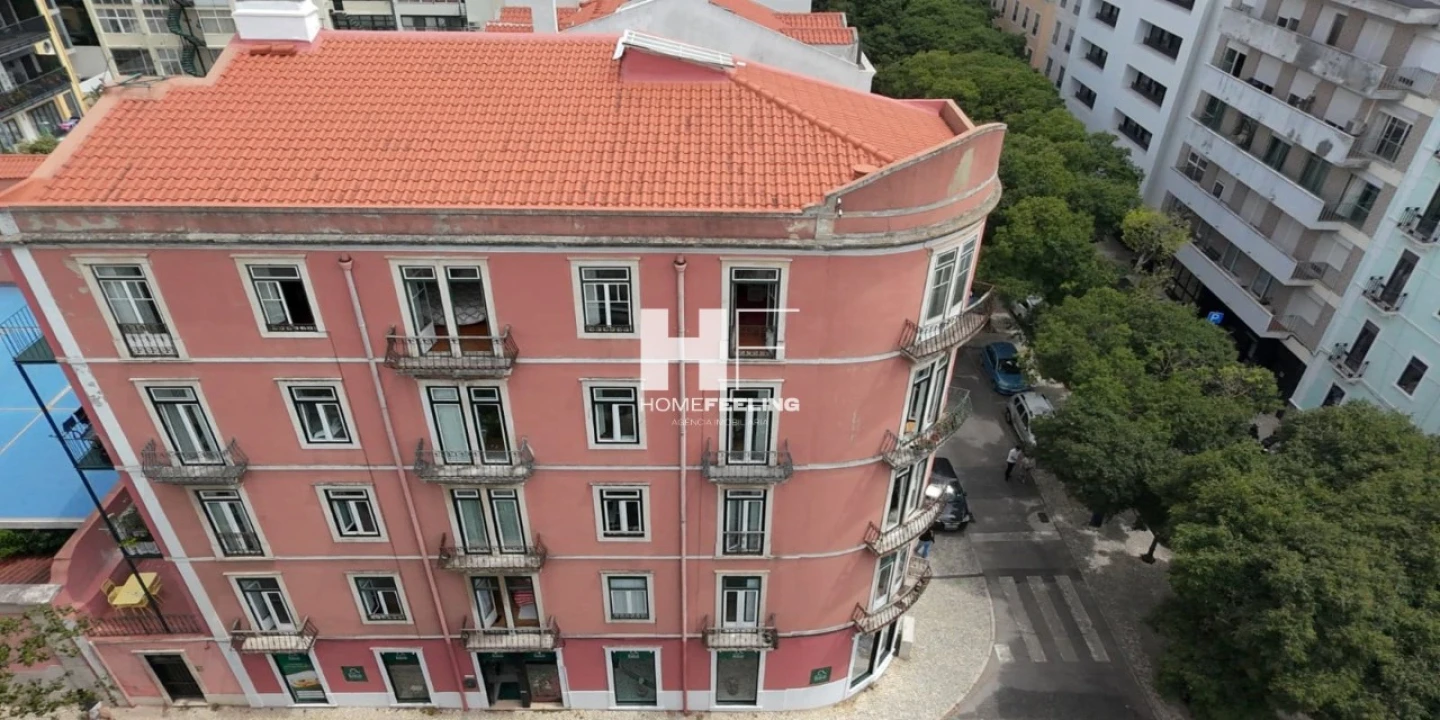 Apartamento T5 para Venda em Avenidas Novas Foto 28