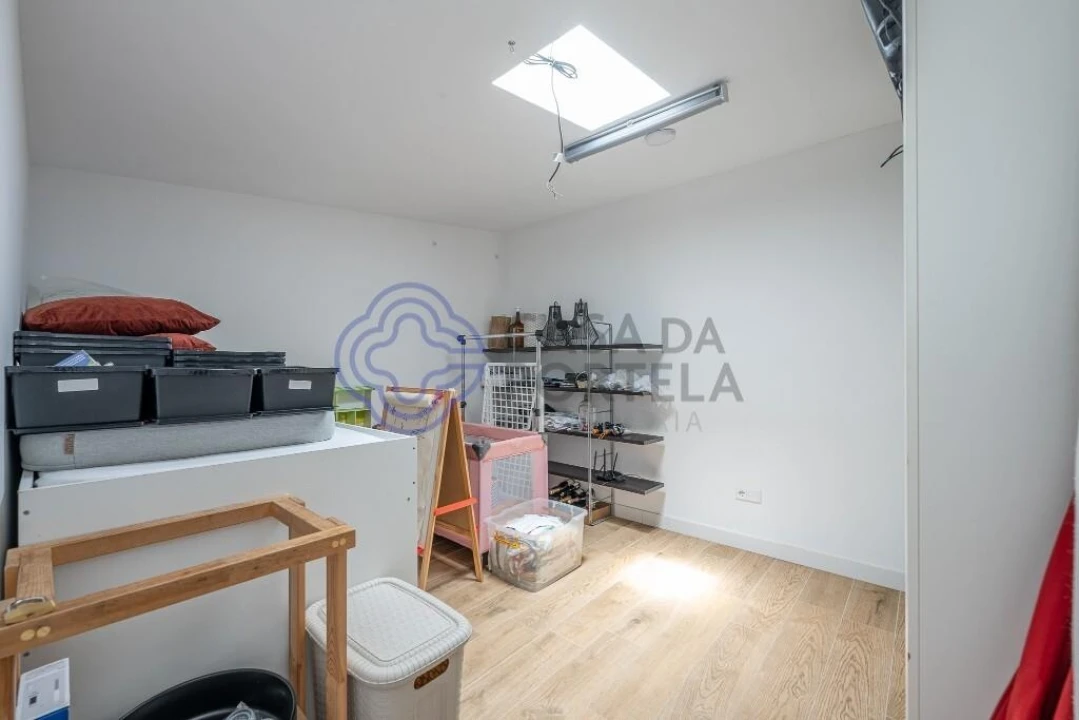 Prédio para Venda em Moreira Foto 32
