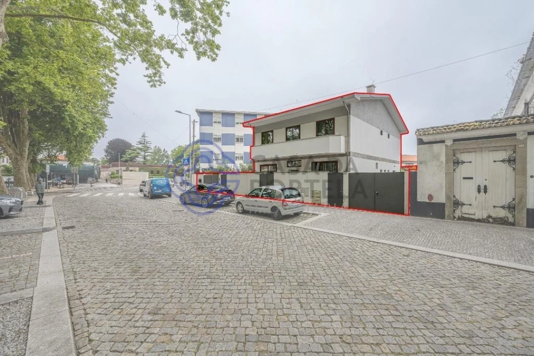 Prédio para Venda em Moreira Foto 35