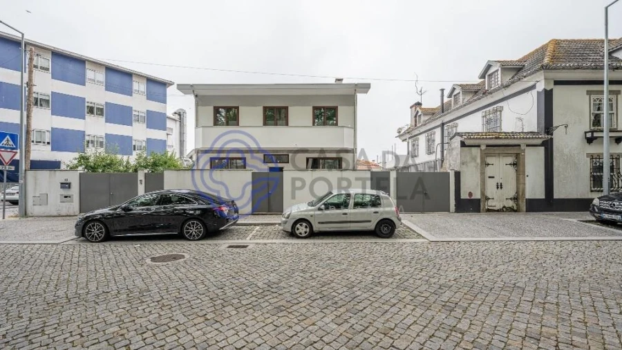 Prédio para Venda em Moreira