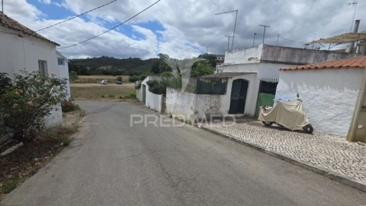 Moradia T4 para Venda em São Marcos da Serra Foto 2