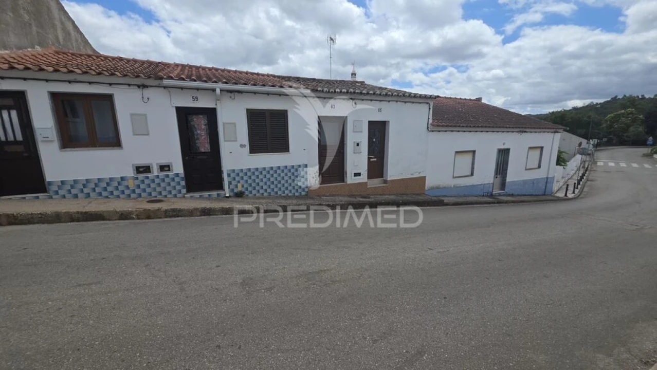 Moradia T4 para Venda em São Marcos da Serra Foto 4