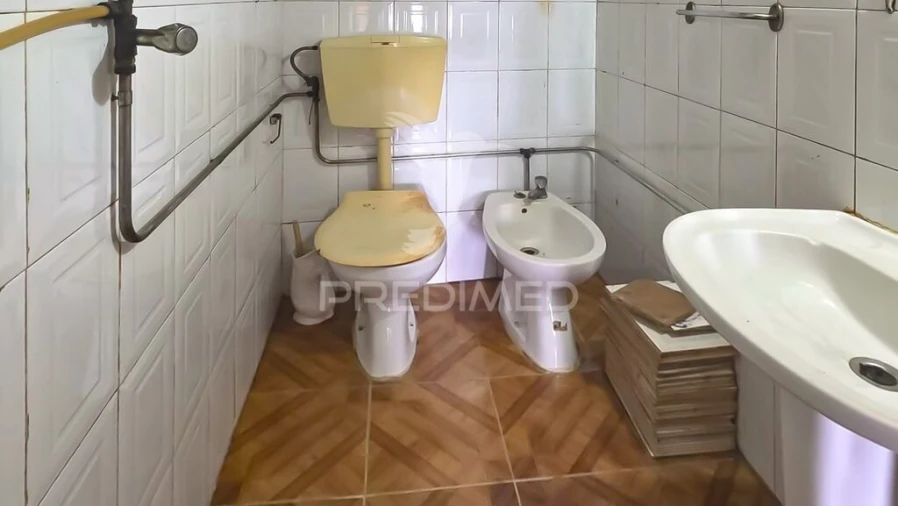 Moradia T4 para Venda em São Marcos da Serra Foto 17