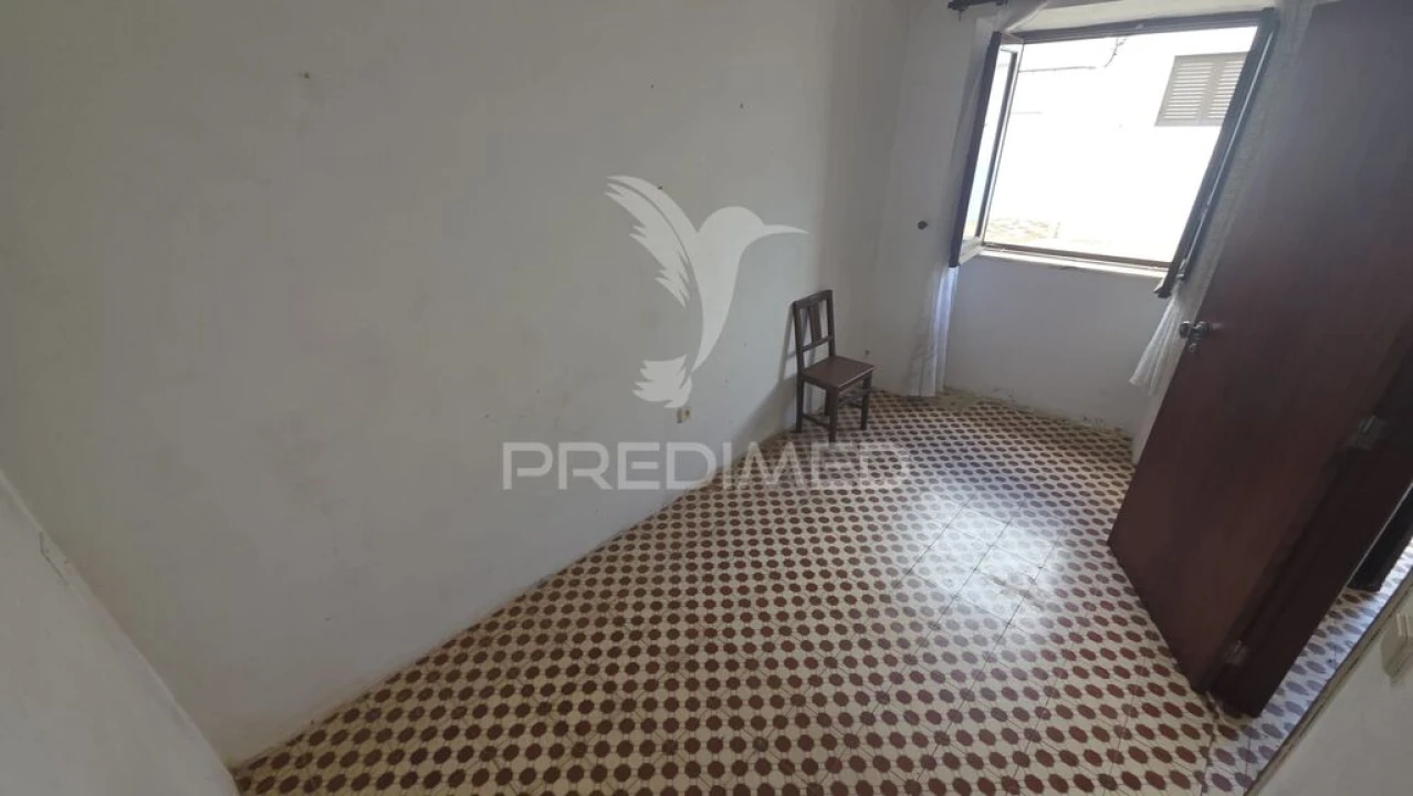 Moradia T4 para Venda em São Marcos da Serra Foto 13