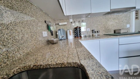 Moradia T4 para Venda em Cela