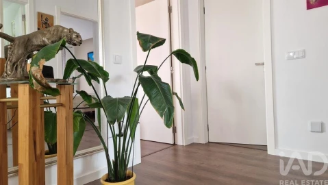 Moradia T4 para Venda em Cela