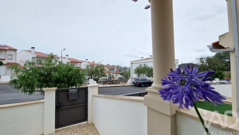 Moradia T4 para Venda em Cela