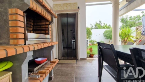 Moradia T4 para Venda em Cela