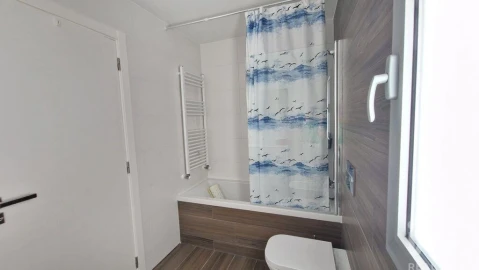 Moradia T4 para Venda em Cela