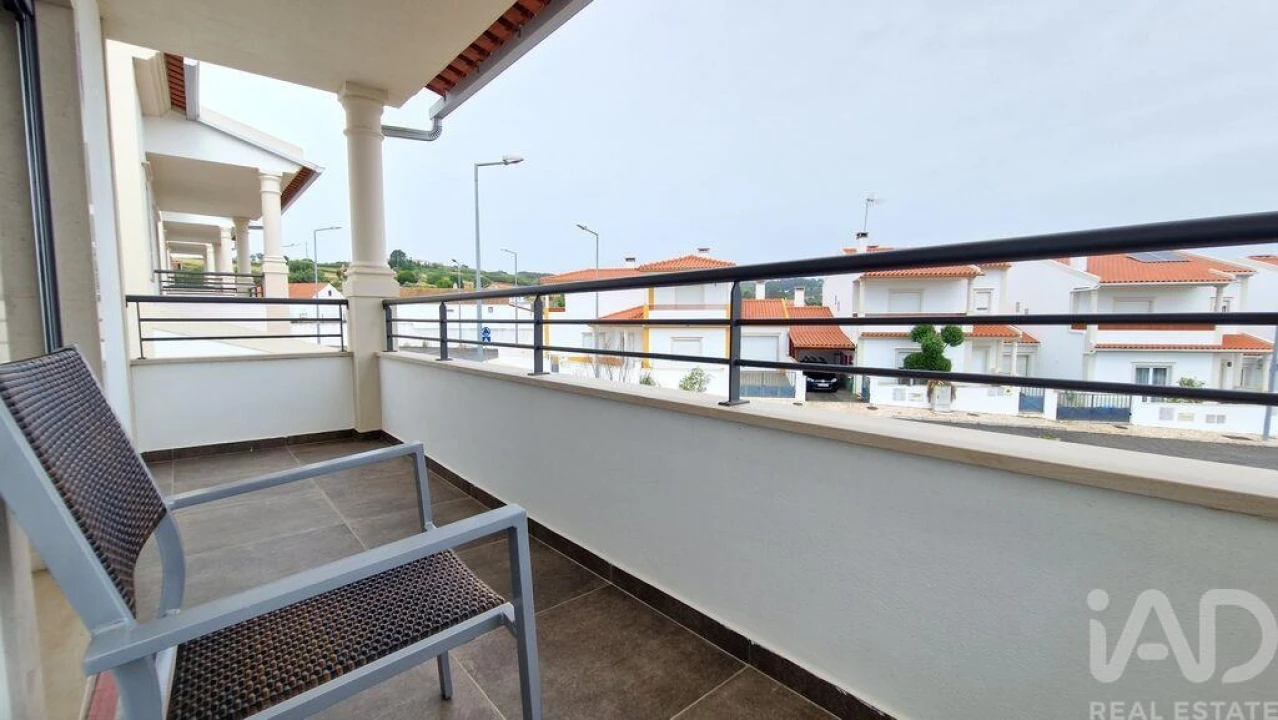 Moradia T4 para Venda em Cela Foto 29
