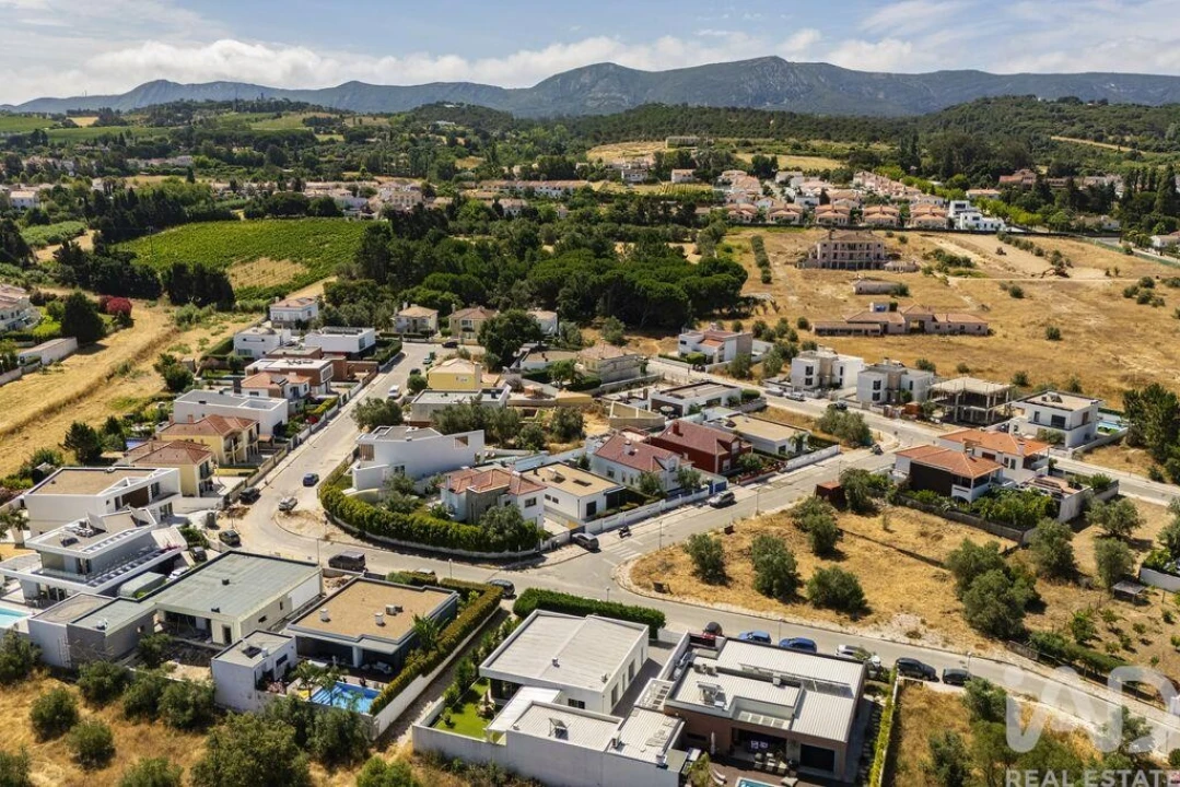 Moradia T4 para Venda em Azeitão (São Lourenço e São Simão) Foto 9