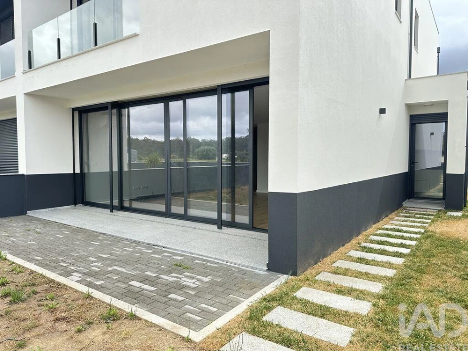 Moradia T3 para Venda em Perelhal Foto 11