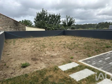 Moradia T3 para Venda em Perelhal