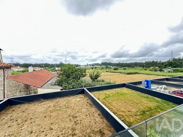 Moradia T3 para Venda em Perelhal