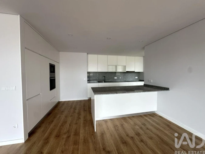Moradia T3 para Venda em Perelhal Foto 14