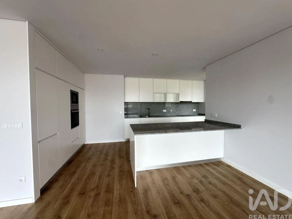 Moradia T3 para Venda em Perelhal Foto 14