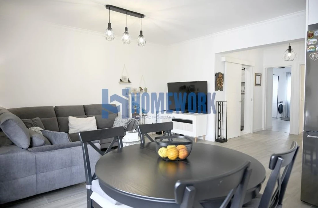Apartamento T2 para Venda em Moita Foto 3