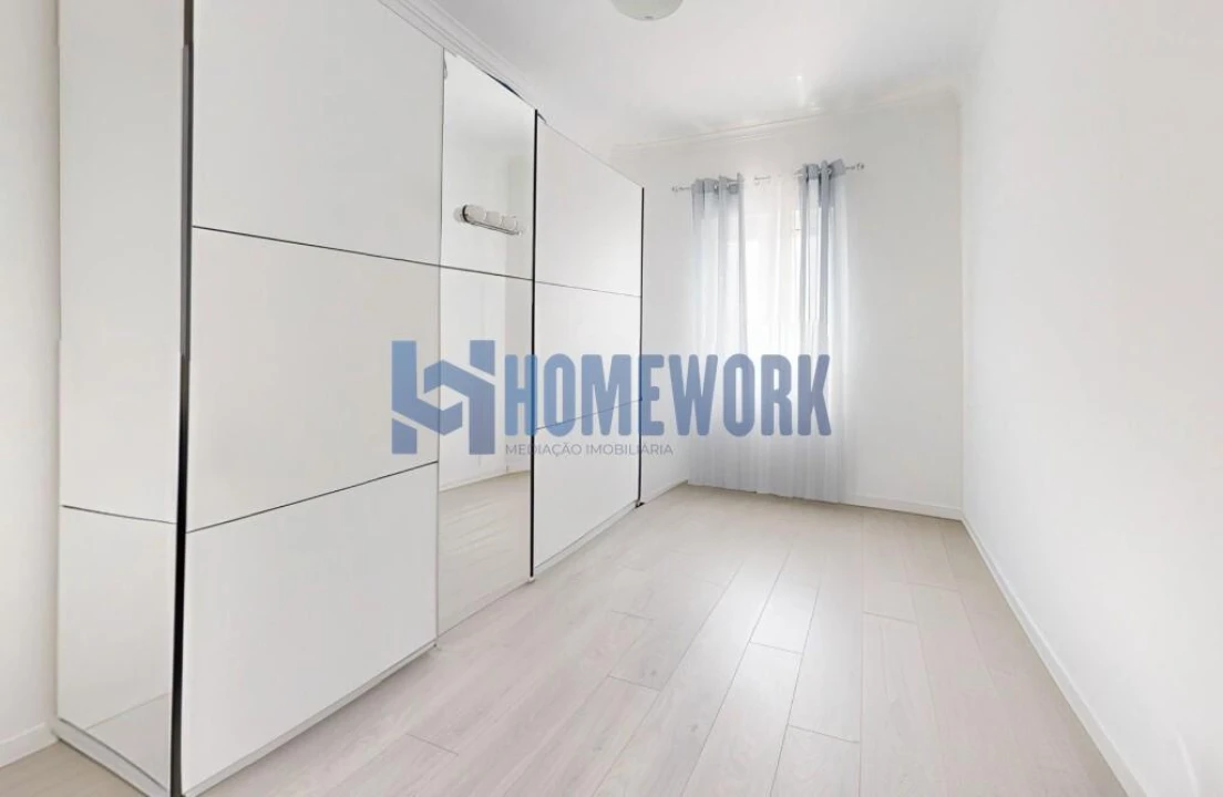 Apartamento T2 para Venda em Moita Foto 23