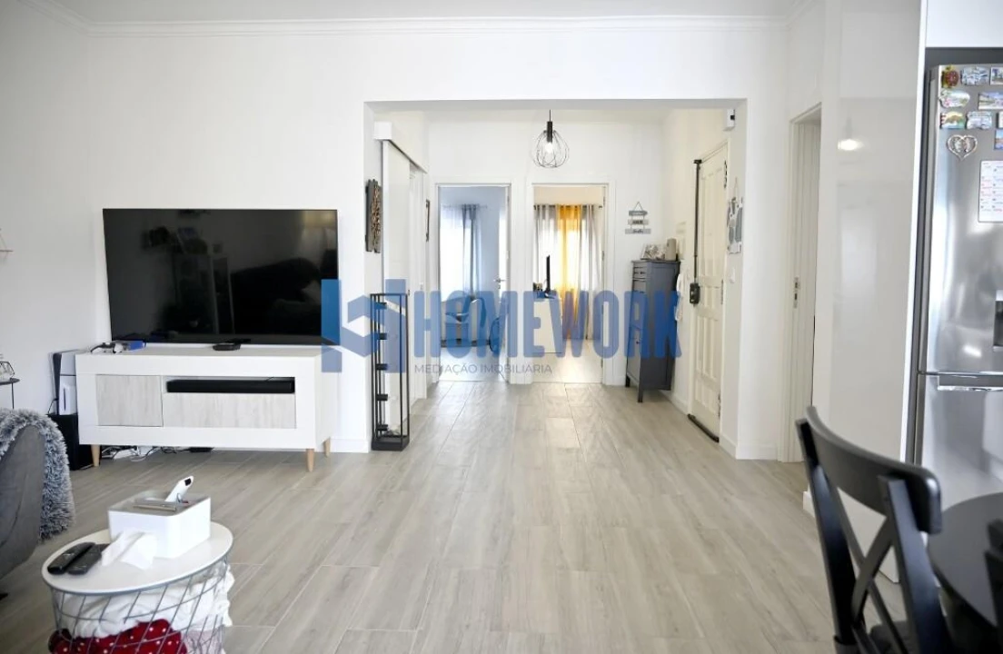 Apartamento T2 para Venda em Moita Foto 11