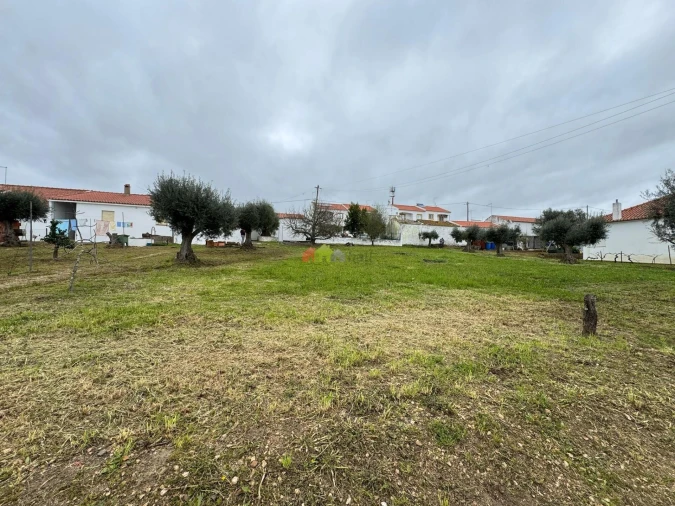 Moradia T1 para Venda em São Gregório e Santa Justa Foto 4