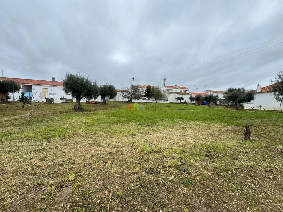 Moradia T1 para Venda em São Gregório e Santa Justa Foto 4