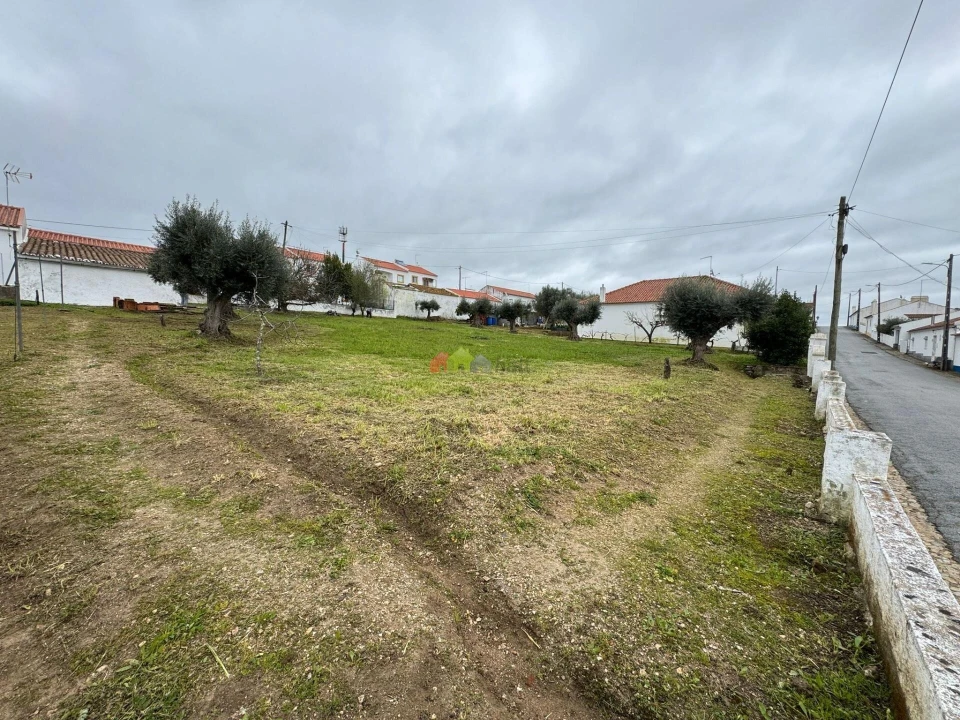 Moradia T1 para Venda em São Gregório e Santa Justa Foto 9