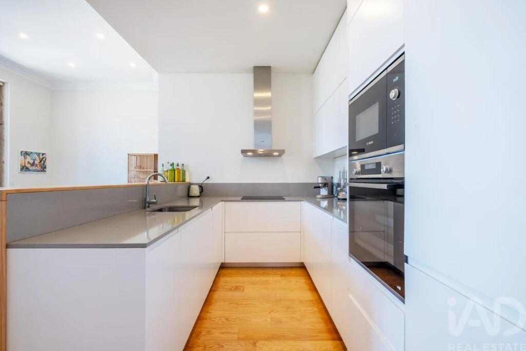 Apartamento T1 para Venda em Paranhos Foto 12