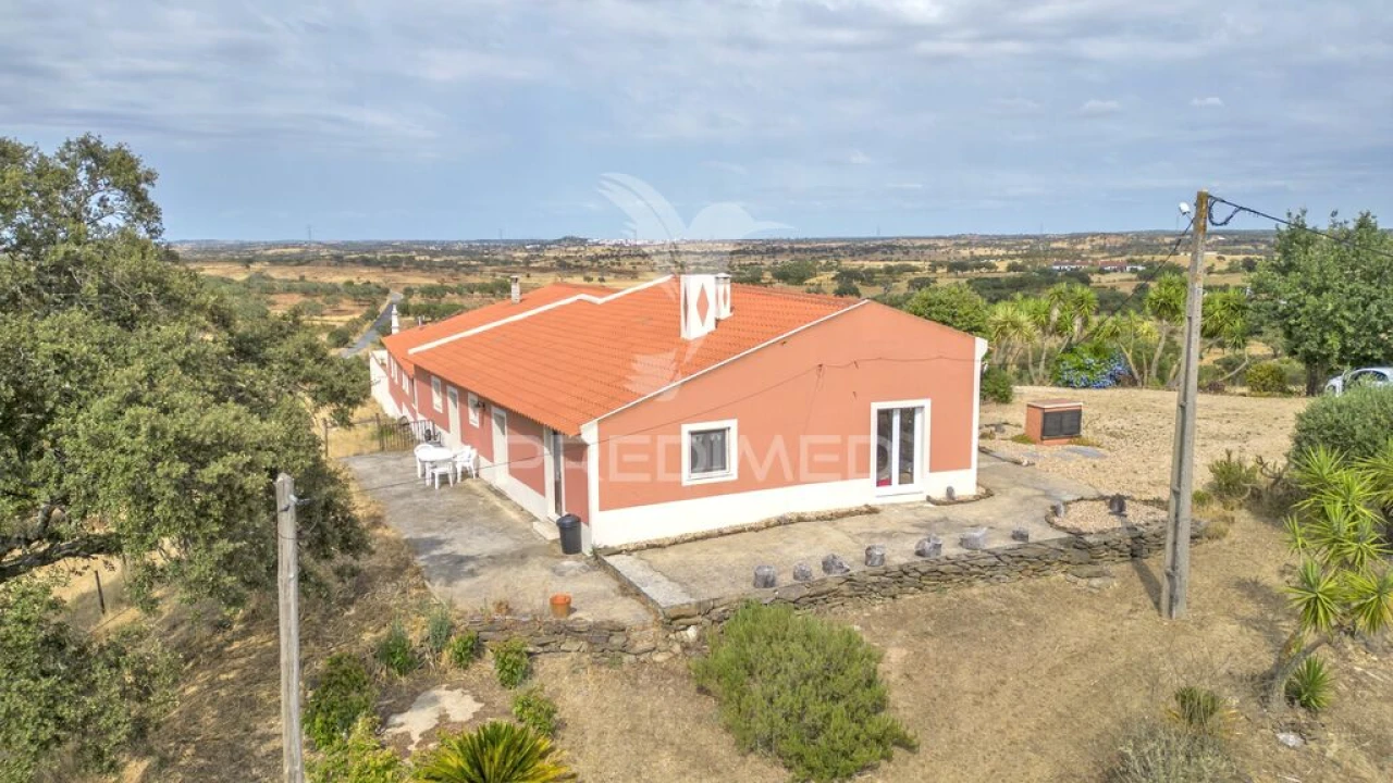 Quinta T5 para Venda em Ourique Foto 5