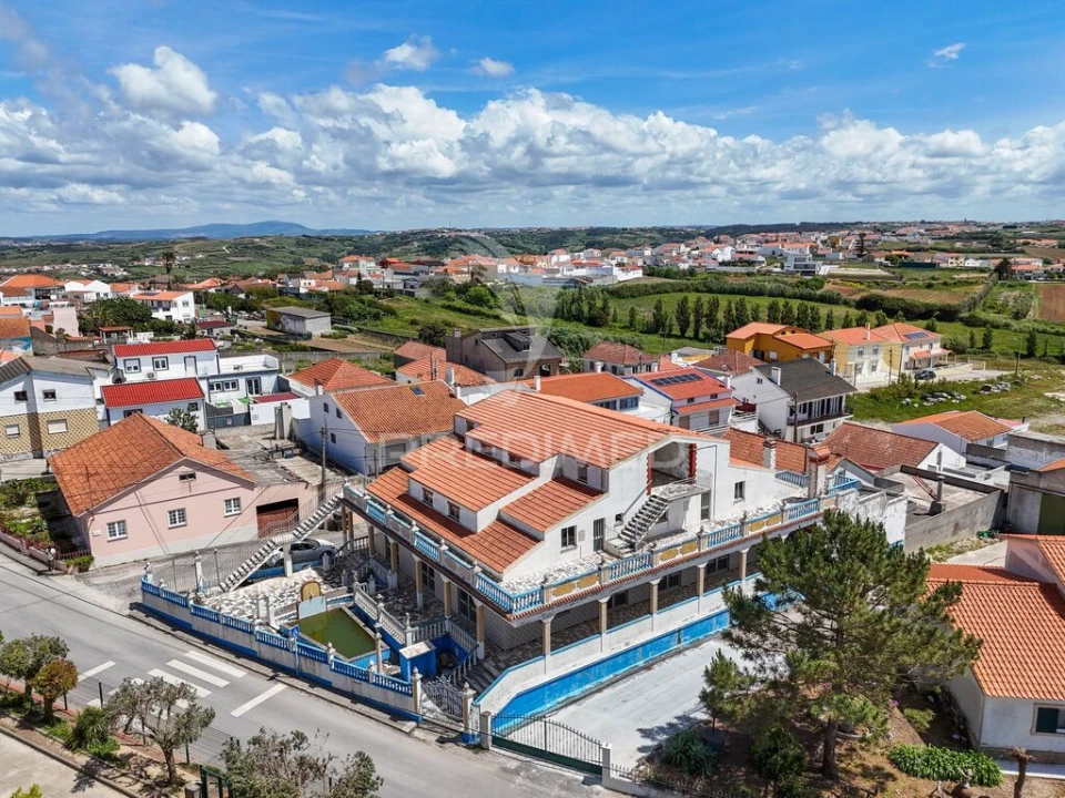 Prédio para Venda em Lourinhã e Atalaia Foto 1
