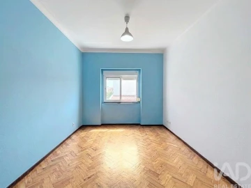 Apartamento T2 para Venda em Laranjeiro e Feijó