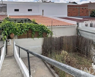 Apartamento T2 para Venda em Laranjeiro e Feijó