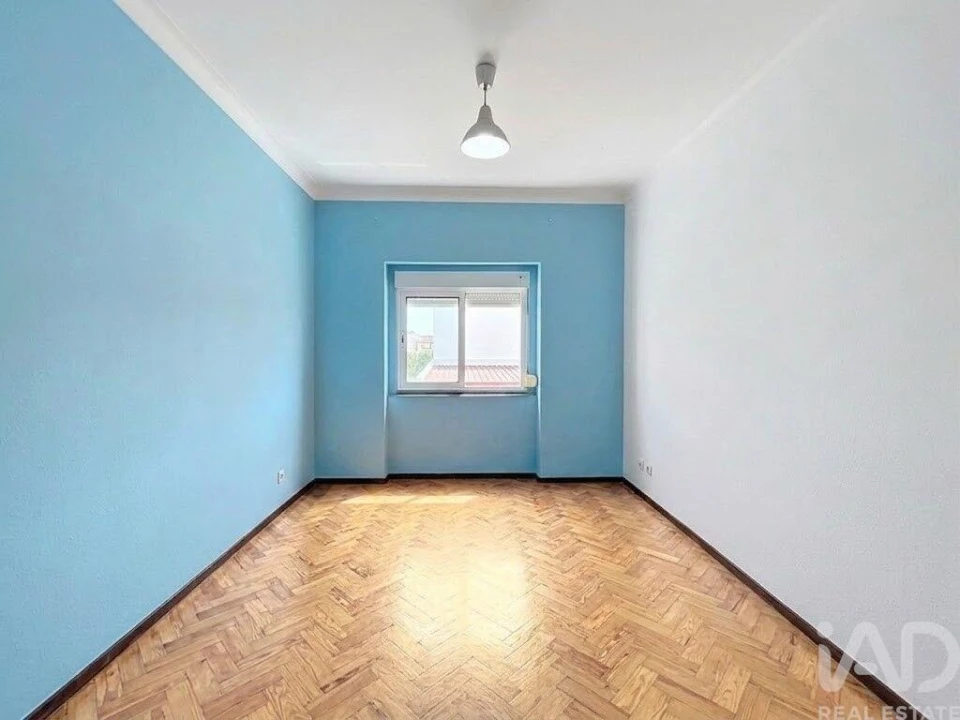 Apartamento T2 para Venda em Laranjeiro e Feijó Foto 8