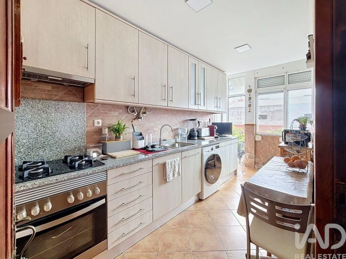 Apartamento T2 para Venda em Laranjeiro e Feijó Foto 12