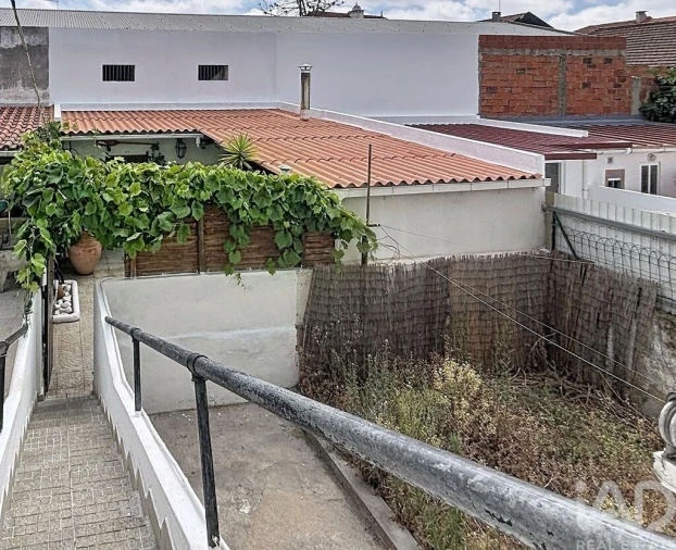 Apartamento T2 para Venda em Laranjeiro e Feijó Foto 15
