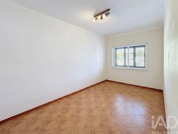 Apartamento T2 para Venda em Laranjeiro e Feijó Foto 6