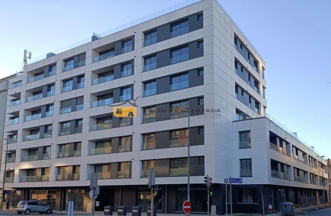 Apartamento T3 para Venda em Cedofeita, Santo Ildefonso, Sé, Miragaia, São Nicolau e Vitória Foto 1