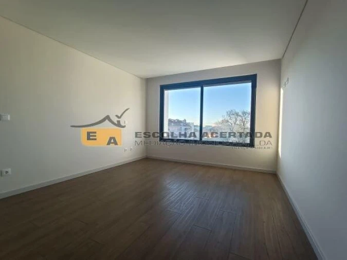 Apartamento T3 para Venda em Cedofeita, Santo Ildefonso, Sé, Miragaia, São Nicolau e Vitória Foto 2