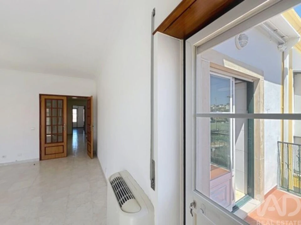 Apartamento T2 para Arrendamento em Mafra Foto 4