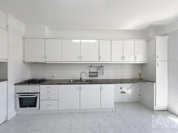 Apartamento T2 para Arrendamento em Mafra